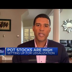 Pot shares head greater in wager on U.S. legalization